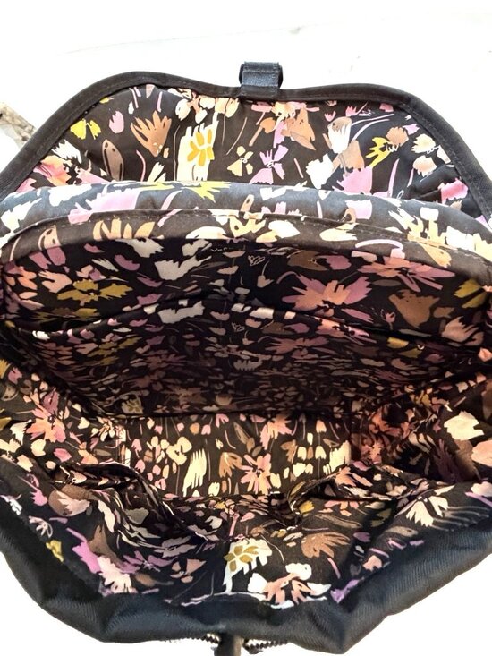 Vera Bradley Daytripper Backpack Water Repellent Pockets Floral Lining NWOT main image 5